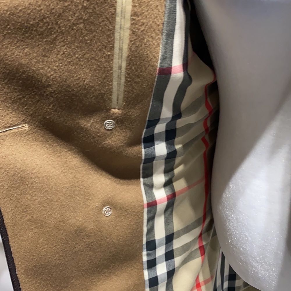 Men’s Burberry Coat - Picture 6 of 10